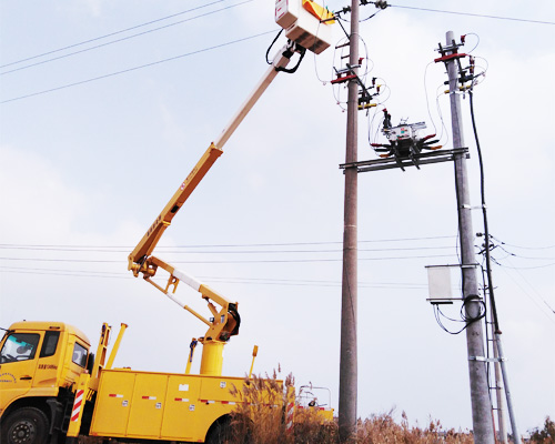 華通線海通支線左線15#桿打火完成