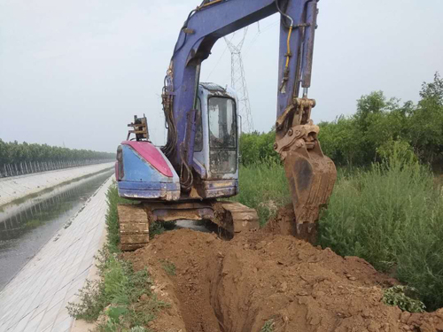 電力施工（電纜溝開挖）