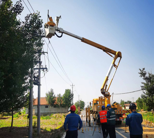 10KV朱家線109號與藍(lán)海線06號聯(lián)絡(luò)線拆火、接火。