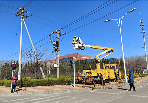 10KV塑膠線10號(hào)、17號(hào)桿帶電安裝驗(yàn)電環(huán)