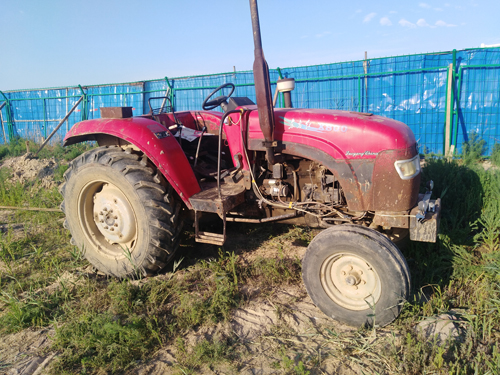 施工用拖拉機(jī) (3).jpg