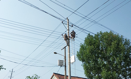 東范臺區(qū)入戶表箱安裝現(xiàn)場