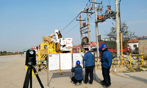 雙營2線油井分支線15號桿帶電T接刀閘上引線